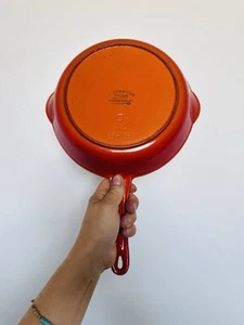 DESCOWARE 7" Flame Red / Orange Enamel Frying Pan Skillet 81-C FE BELGIUM - Picture 1 of 14