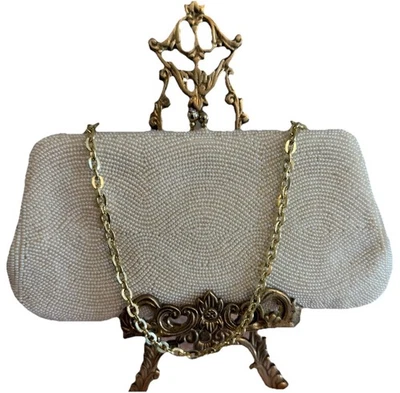 Bolso de noche de colección marfil con cuentas correa de cadena dorada 9x6 forro satinado y espejo Foto 1 de 4