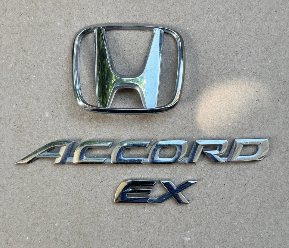 1998-2002 OEM HONDA ACCORD EX EMBLEMA PORTA-MALAS - Imagem 1 de 1