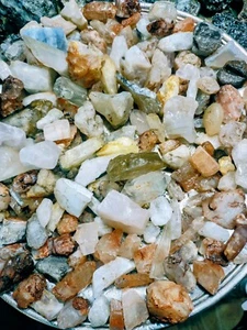1lb. Assorted Crystal's Beautiful Spear's & Cluster's Clear & Many Color's - Picture 1 of 17