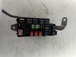 1999 SUBARU OUTBACK UNDERHOOD FUSE/ RELAY BOX 2.5L - Picture 1 of 4