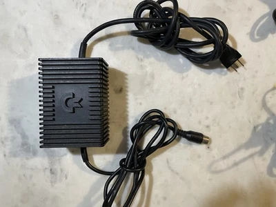 Vintage Commodore C64 Power Supply 4-pin - Image 1 of 3