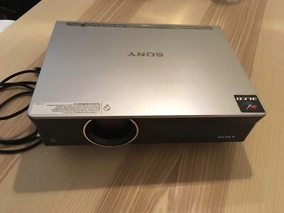 Sony VPL-CX100 LCD Projektor - Bild 1 von 4