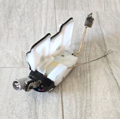 GARANTÍA DE POR VIDA 1992 a 96 Genuino Lexus ES300 Cerradura de puerta Pestillo Actuador DELANTERO IZQUIERDO Foto 1 de 4