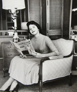 Vintage Mid Century Modern Photo Model Reading House & Patio So Cal Homes 1950s - Picture 1 of 4