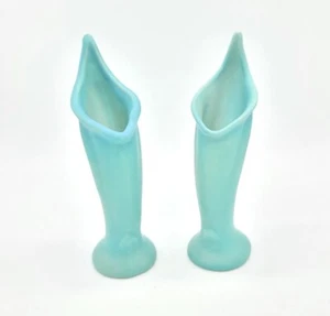 Pair of Van Briggle Bird o' Paradise Ming Turquoise with Blue & Mulberry Vases - Picture 1 of 10