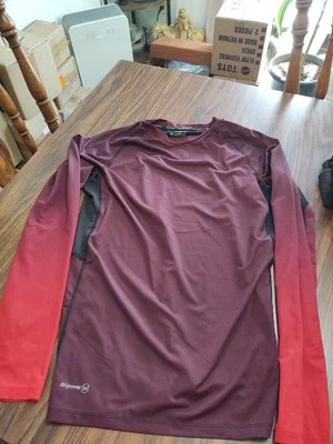 RUSSELL . dri-power 360 Cool Base Layer Red To Burgandy Fade Mens Sz M Shirt - Image 1 of 4