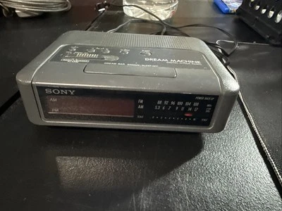 Reloj Alarma Digital Sony Dream Machine Radio AM/FM ICF-C240 De Colección Foto 1 de 4
