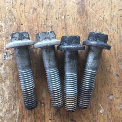 Parafusos de pinça de freio Volvo S80 2002 - Imagem 1 de 4