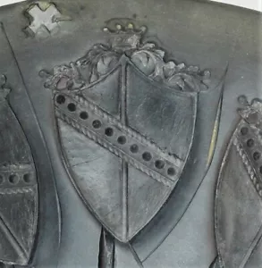 Broche de aplique para corona insignia de molde de fundición con giro de goma de 12 - Imagen 1 de 12