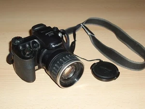 Fujifilm Finepix S5600 Digitalkamera 5,2Mp - 10x Zoom-  Kamera - Bild 1 von 3