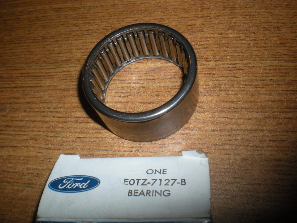 FORD F150 F250 F350 1980-1991 EJE DE SALIDA BRONCO RODAMIENTO DE AGUJAS Foto 1 de 1