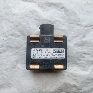 2018 Volkswagen Atlas Cruise Control Radar Distance Sensor 3QF 907 561 A  OEM - Picture 1 of 4