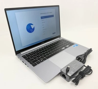 Samsung Galaxy Book4 15.6" FHD Core 7-150U 16GB 512GB SSD W11H NP750XGK-KS2US - Image 1 of 4