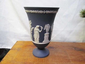 Vintage Wedgwood Jasperware Vase griechisches Design Brunnen 8" - Bild 1 von 7