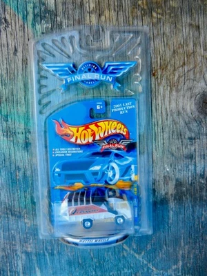 Hot Wheels Final Run WHITE Garbage Truck 2001 Last Production Run W/REAL RIDERS - Image 1 of 2