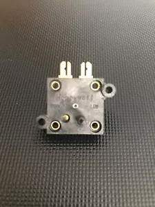 Honeywell Differenzdrucksensor mit Schalter PBN1B222-R6 - Bild 1 von 6
