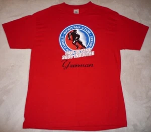 Detroit Red Wings Steve Yzerman Hockey Hall of Fame 2009 Inductee T-SHIRT LARGE - Bild 1 von 4