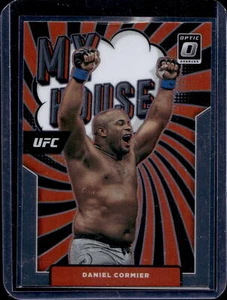 2022 Donruss Optic UFC #19 Daniel Cormier My House - Picture 1 of 2