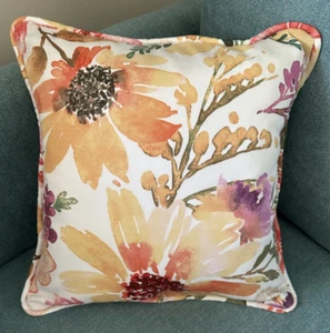 Hübsches kleines 100 % BAUMWOLLE BLUMEN WERFEN KISSEN 17" x 17" Neu - Bild 1 von 2