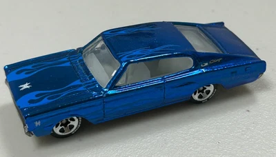 Dodge Charger 1967 Hot Wheels Classics azul Foto 1 de 4
