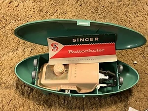 Vintage 1960’s Singer Sewing Machine Buttonholer Clamshell Case - Picture 1 of 5