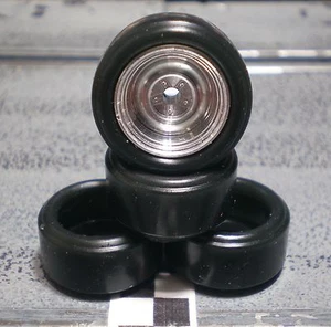 1/32 URETHANE SLOT CAR TIRE 2pr PGT-19105LM fit CB Design 17x8 Classic Steel - Picture 1 of 1