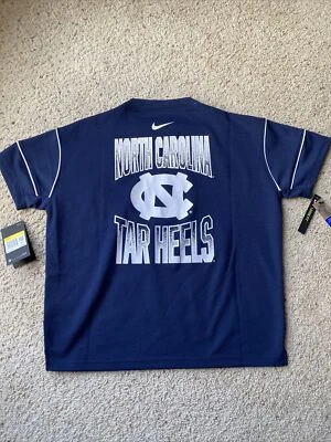 Womans Nike Breathe Short Sleeve North Carolina Tarheels UNC Shirt $50 Small NWT - Image 1 of 4