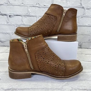 Italian Womens Ankle Boots Size 36 US 5.5 Patchwork Leather Brown Side Zipper - Picture 1 of 13