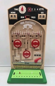 Gioco flipper verticale desktop vintage Durham Industries Pro Football 1979 - Foto 1 di 9