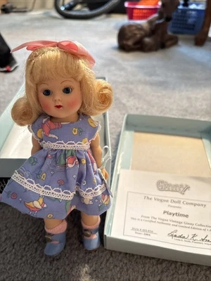 Ginny Playtime 2004 Foto 1 de 2