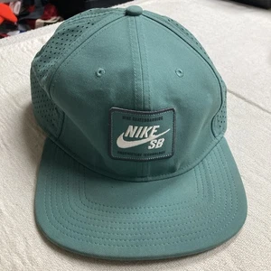 Cappello Nike SB Skateboarding DriFit Aerobill Pro 2.0 Snapback Cap tecnologia proprietaria - Foto 1 di 7