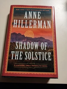 shadow of the solstice by anne hillerman (hardcover book) - Foto 1 di 2
