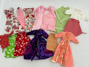Lot of Vintage 1970s Barbie Doll Clothes Clothing - Picture 1 of 24