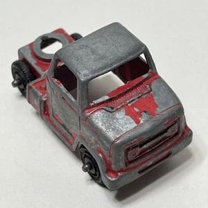 Vintage Tootsie Toy Chevrolet Truck Tractor Semi Cab Red USA Car Stubby Chevy - Picture 1 of 3
