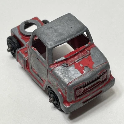 Vintage Tootsie Toy Chevrolet Truck Tractor Semi Cab Red USA Car Stubby Chevy - Image 1 of 3