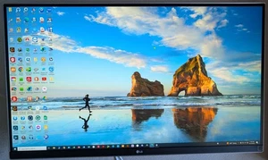 LG 27UD88W 27 inch 4K UHD Widescreen IPS LED Monitor Type-C USB DP HDMI-NO STAND - Picture 1 of 3