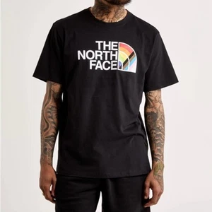 The North Face Black Pride Tee, Herren Gr. Medium, Love Is Love, Equality, LGBTQ - Bild 1 von 6