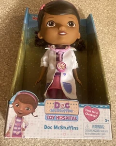 Doc McStuffins Spielzeug Krankenhaus Puppe Neu im Karton Zeit für eine Untersuchung - Bild 1 von 6