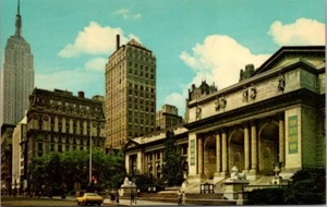NEW YORK PUBLIC LIBRARY Postcard - Picture 1 of 2