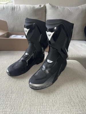 Botas de moto para hombre 43 - Dainese Torque 4 - Sport Racing negras-negras Foto 1 de 4