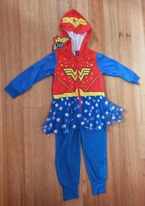 Wonder Woman - Girls Pj's/One Piece - Size 5 - Pyjamas by Best & Less - Bild 1 von 6