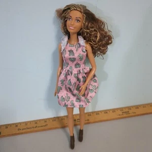 Barbie Fashionista Doll - #67 'Cactus Cutie' Bambola Alta - Foto 1 di 3