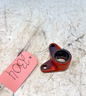 1972 Allis Chalmers AC 200 Tractor Brake Linkage Bracket AM6013 - Image 1 of 4