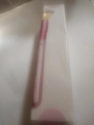 IT COSMETICS  HEAVENLY LUXE  LIMITED EDITE  eshadow Brush NEW Limited/Discontin - Image 1 of 2