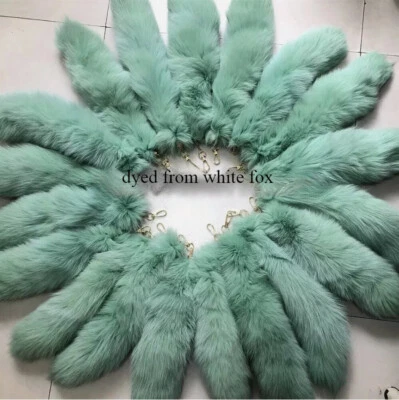 2/5/10/50 Venta al por mayor Color Teñido Cola de Zorro Real Piel Llavero Colgante Juguete con disfraces Foto 1 de 3