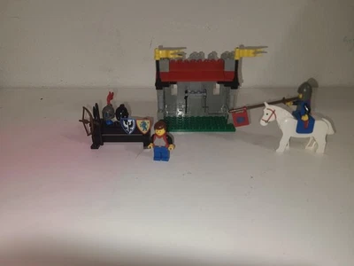 LEGO 6041 Castillo León Caballeros Armadura Tienda 1986 Completo Foto 1 de 4