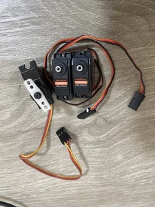 Lote de 2 Spektrum H3050 Mid-Torq Ultra-Spd Micro Heli Cyclic Servo SPMSH3050 - Imagen 1 de 6