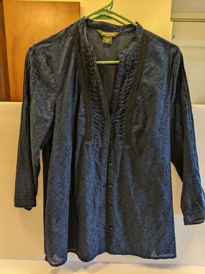 Camisa para mujer Eddie Bauer azul y negra floral con botones talla L Foto 1 de 4