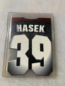 1997-98 PACIFIC PARAMOUNT BIG NUMBERS DIE CUT #4 DOMINIK HASEK Dominator HOF - Picture 1 of 2